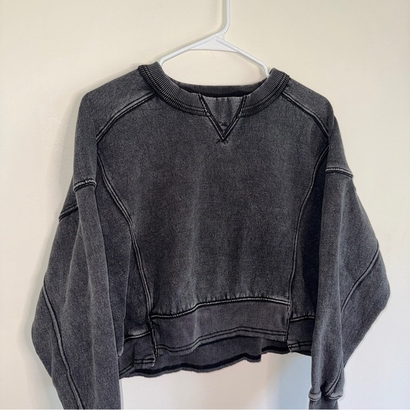 FP Movement
Cotton Blend Intercept Pullover Black Grey 
XS - Picture 5 of 9